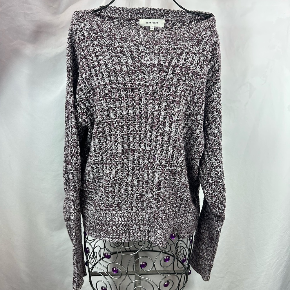 John + Jenn burgundy cable knit sweater size M